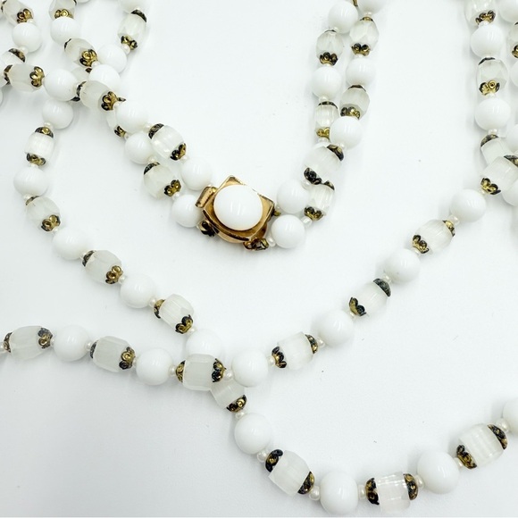 Vintage White Glass Beads Multi Strand Necklace - Picture 6 of 8